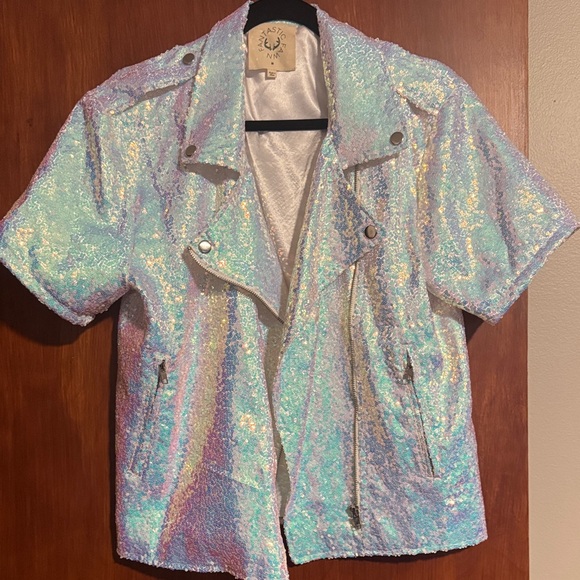 Fantastic Fawn Tops - Iridescent Short Sleeve Jacket
